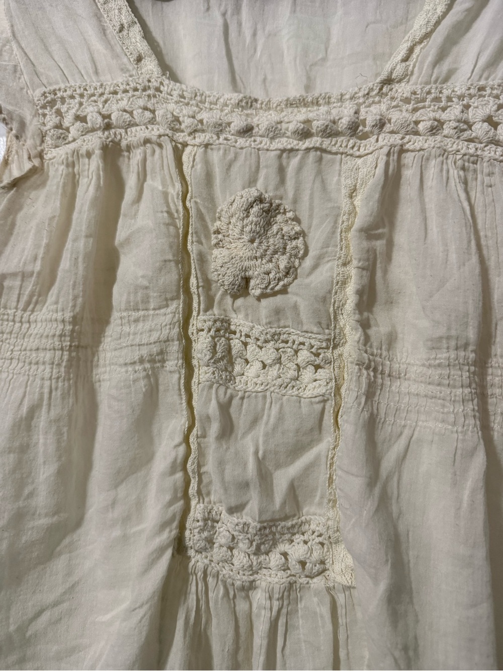 Anthropologie Solitaire Cream Crochet-Trim Cotton Peasant Top- M - Picture 4 of 7